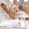 Holiday retail sales fall 4 pct in US