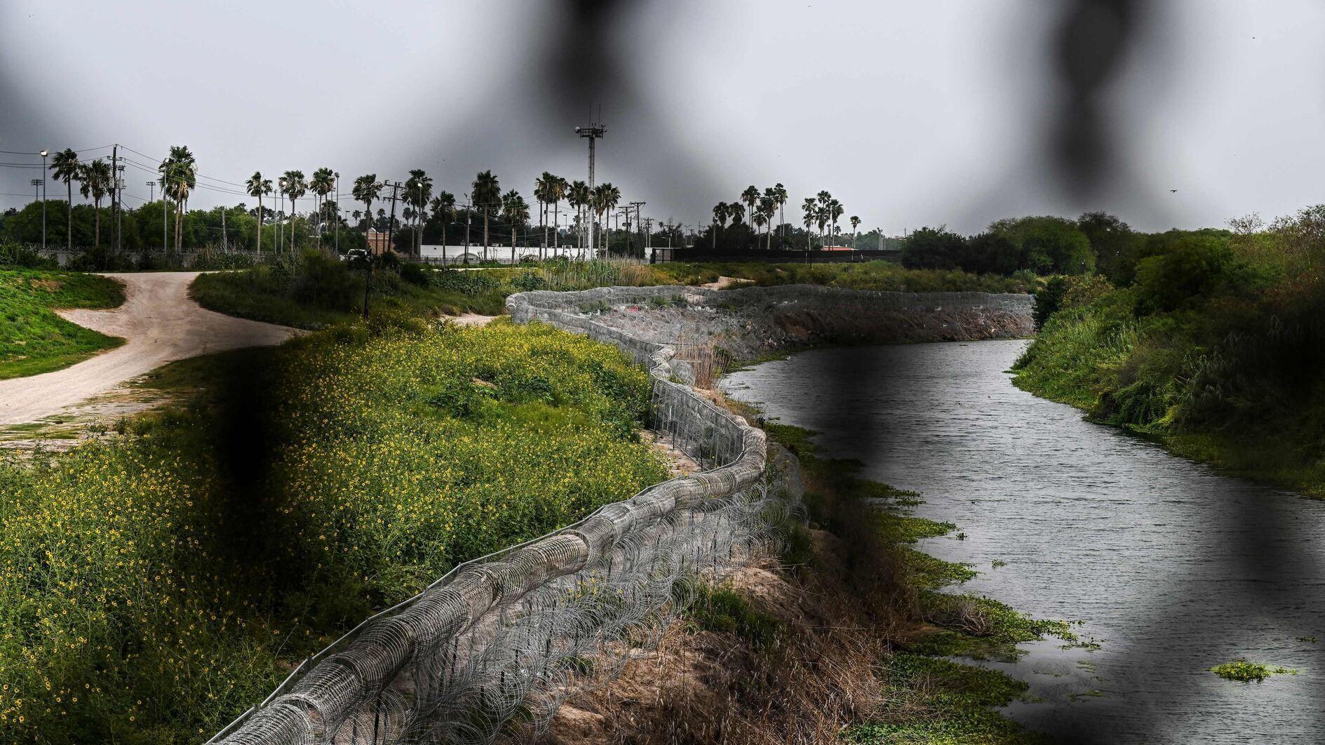 Biden unveils sweeping Mexico border curbs as election looms