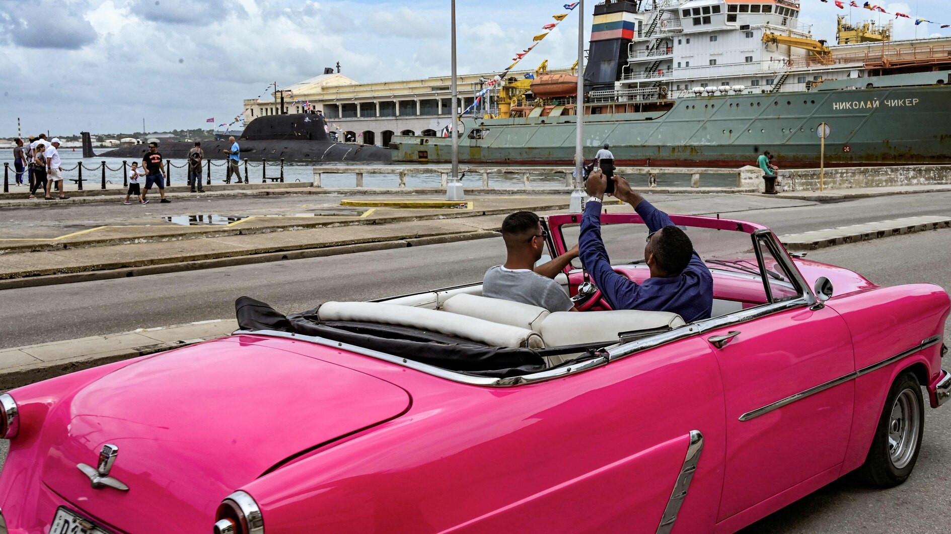 Russian nuclear-powered submarine arrives in Cuba