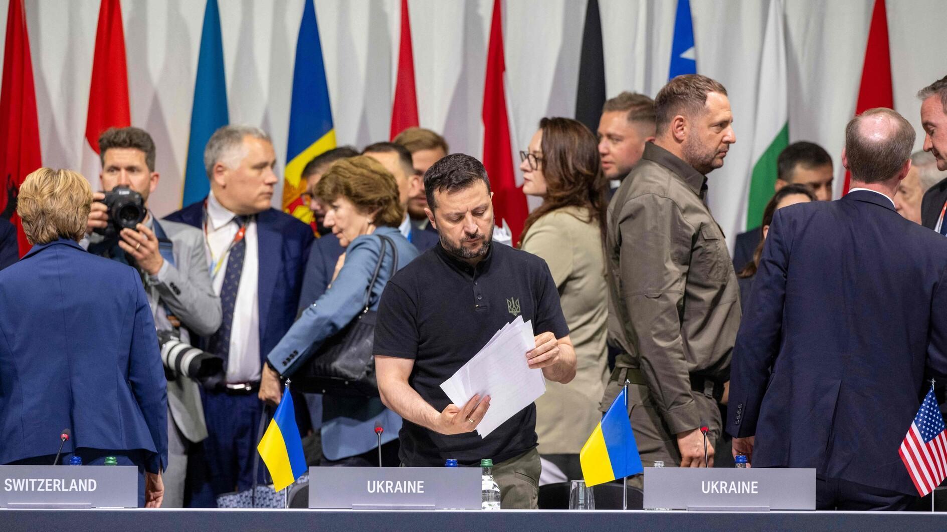 World leaders back just peace for Ukraine, eye eventual Russia talks