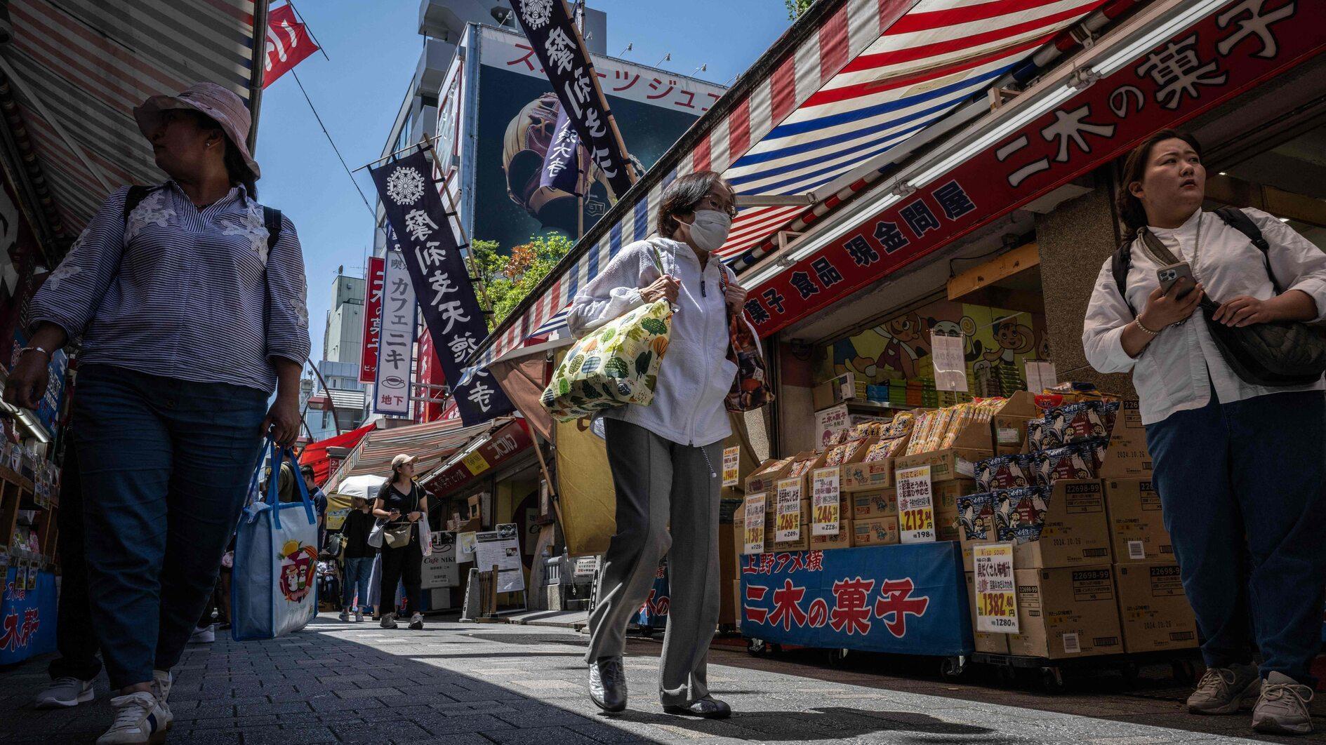 Japans exports surge 13.5 percent in May