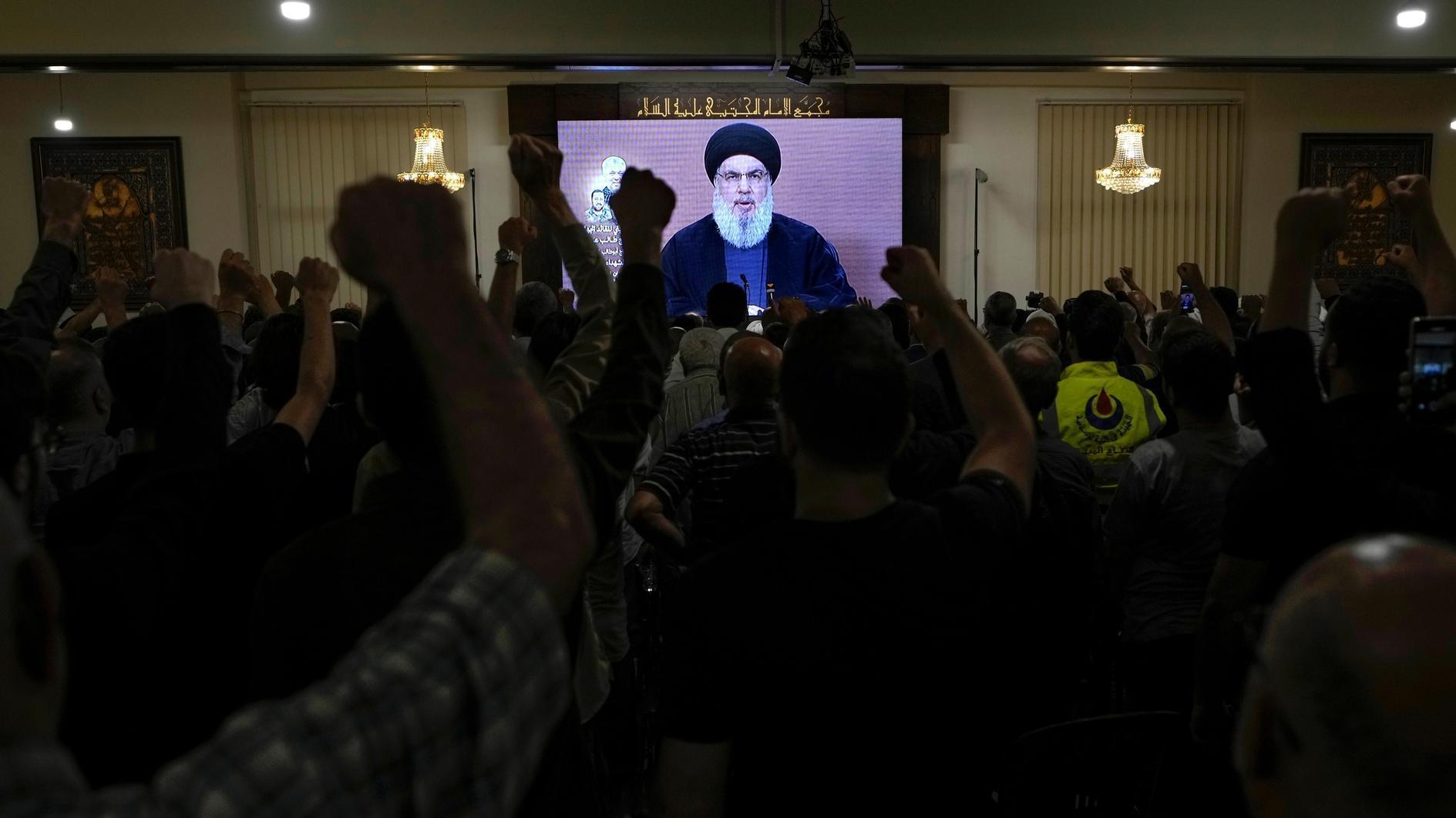 Hezbollah threatens Israel after military says Lebanon offensive ready