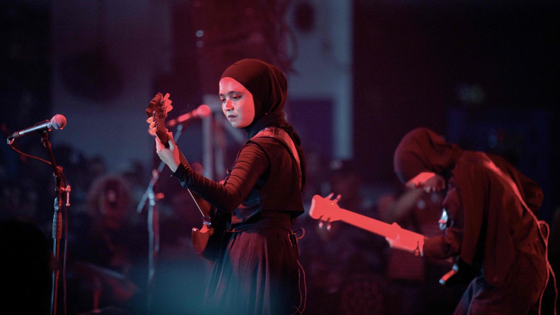 All-girl Muslim metal band heads to Glastonbury