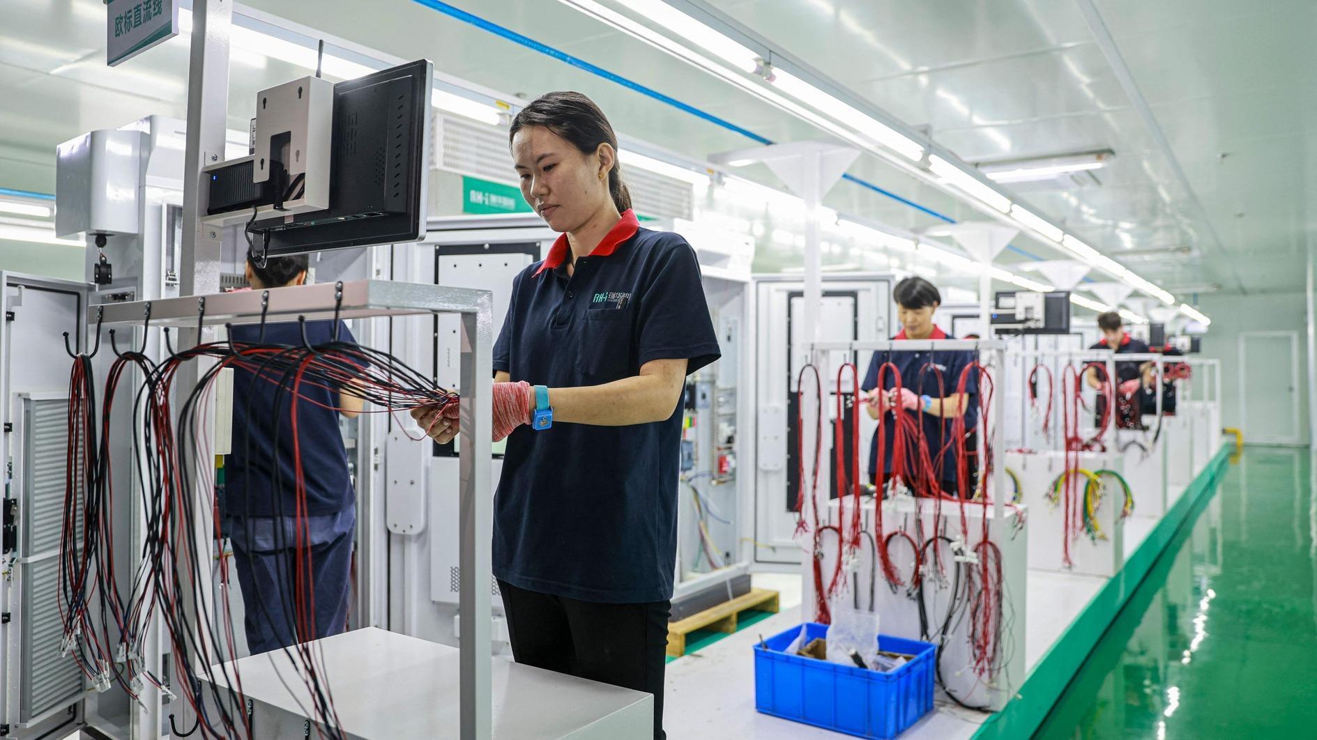 China factory activity contracts for second straight month
