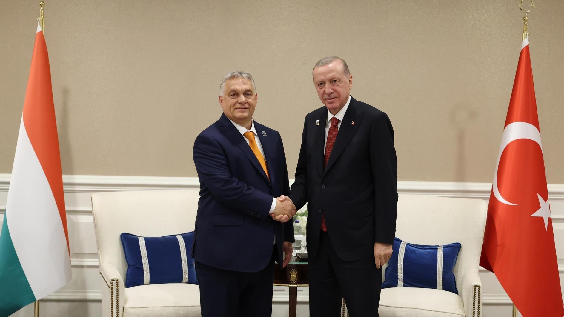 Erdoğan, Orban discuss ties, regional issues