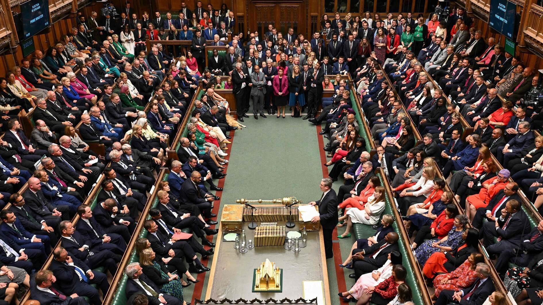 Labour takes governing seats as UK parliament returns