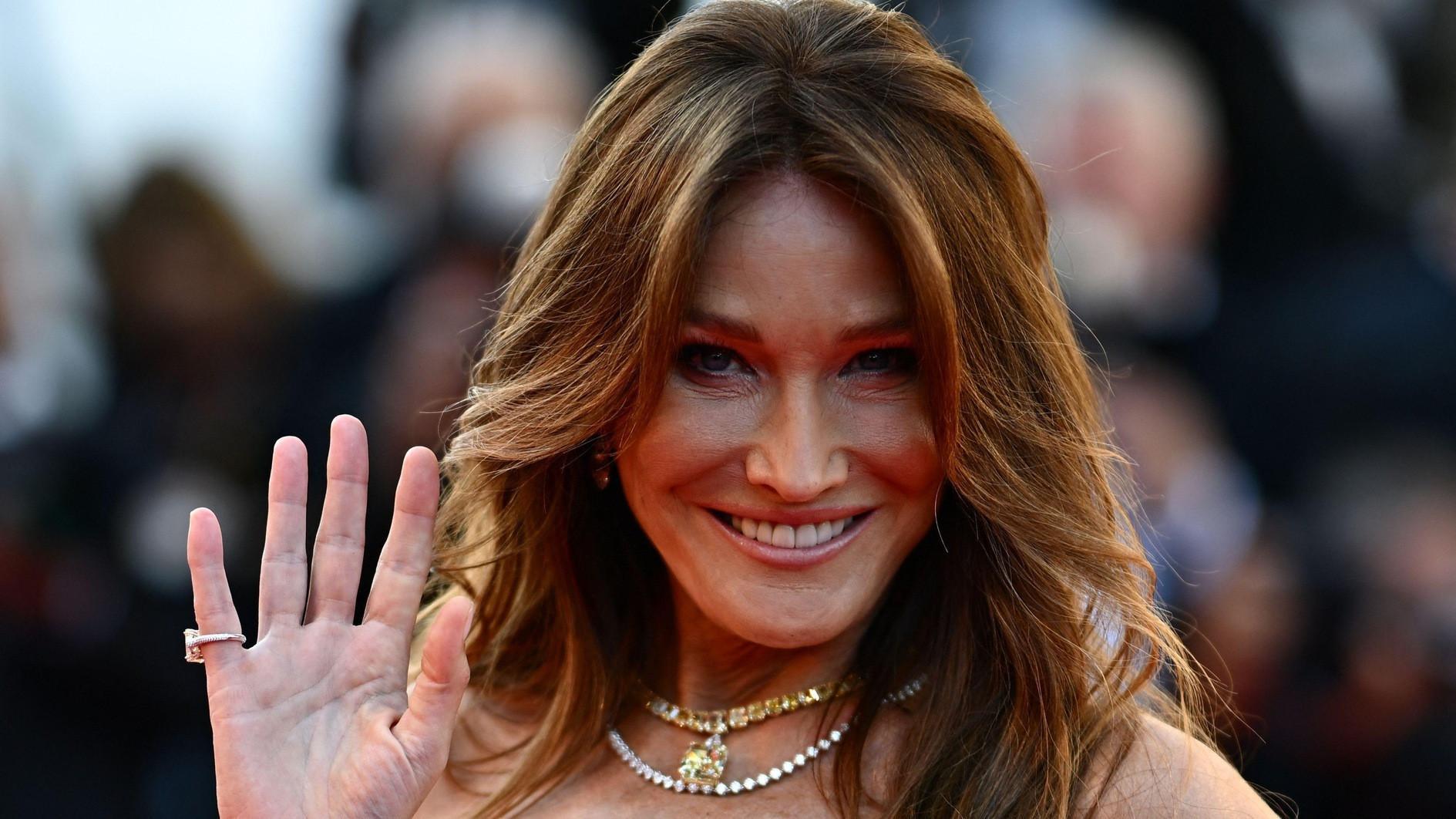 Carla Bruni charged in Sarkozy campaign probe in France
