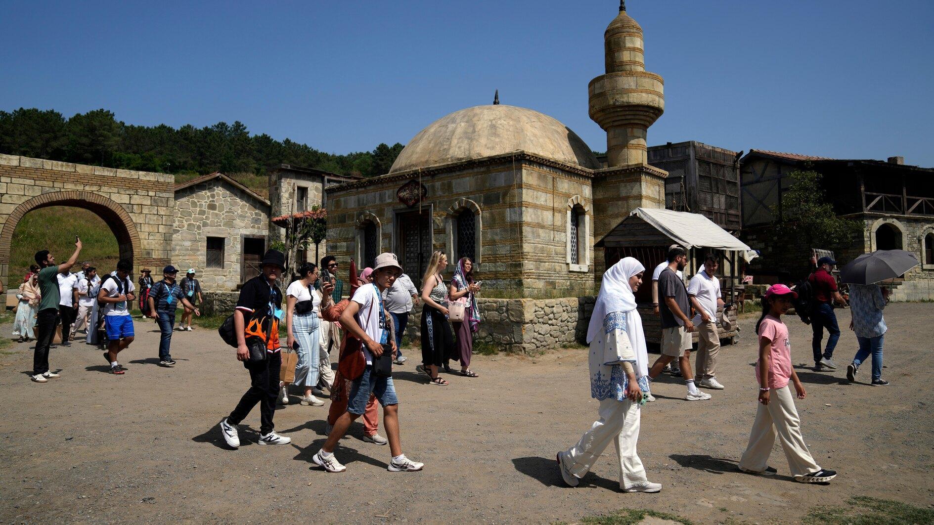 Booming Turkish TV drama industry captures hearts, boosts tourism