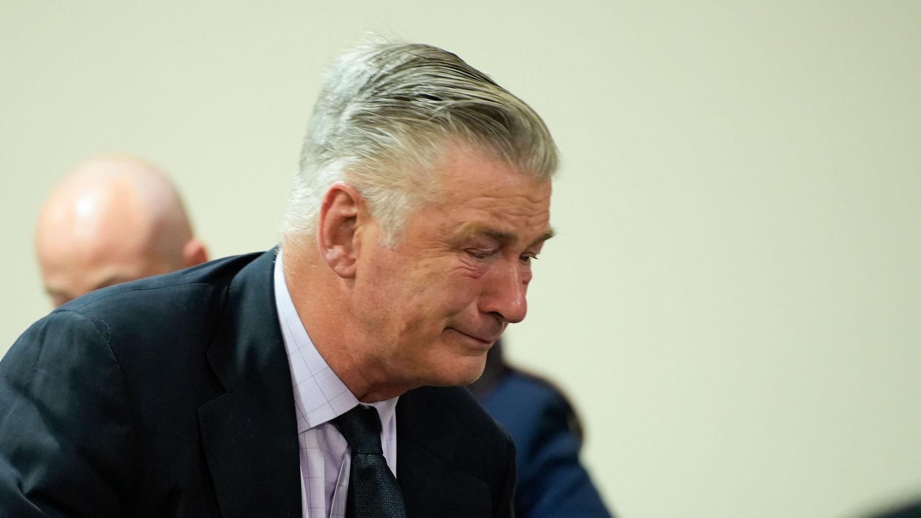 Judge tosses Alec Baldwin manslaughter case over withheld evidence