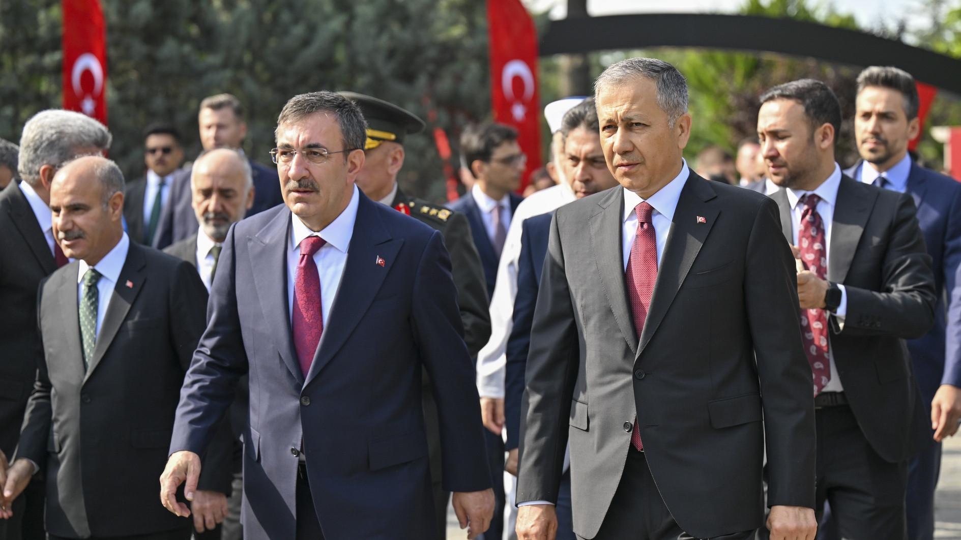 Vice president, interior minister attend July 15 commemoration ceremony