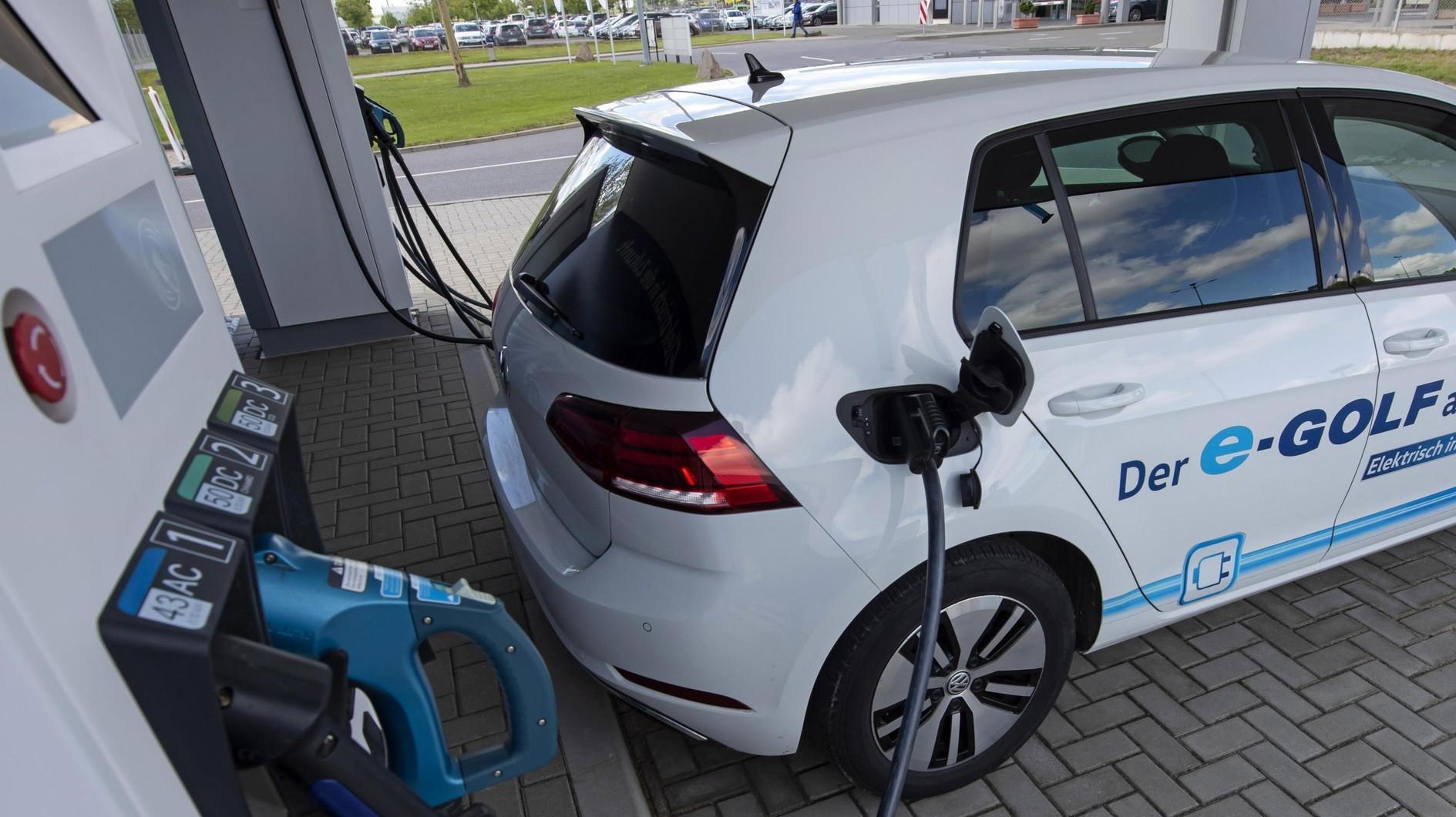 Electric vehicle sales growth stalls in first half in Europe