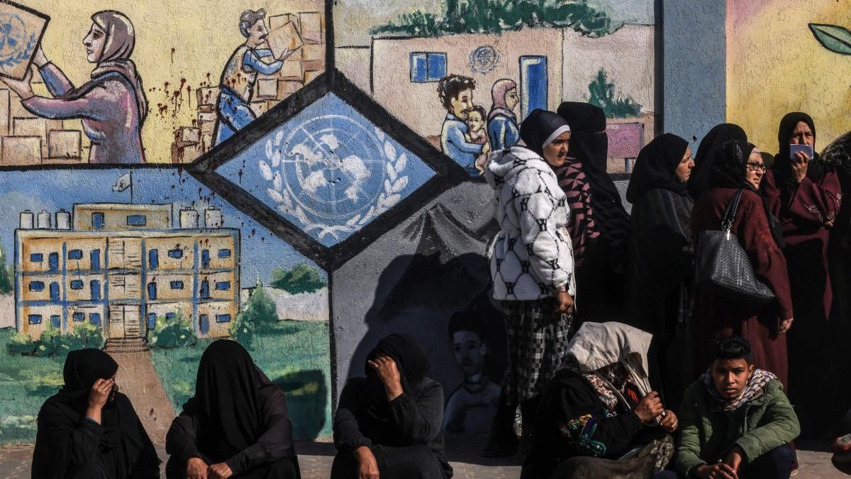 UK lifts funding block on UN agency for Palestinian refugees