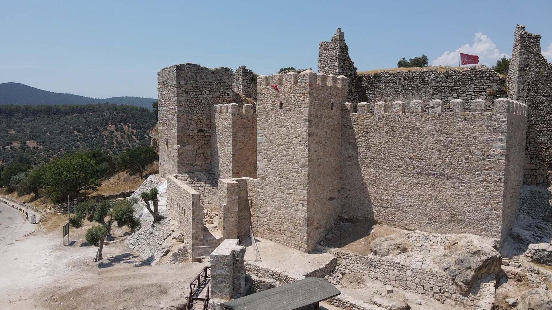 Castle walls and bastions revived in ancient city of Beçin