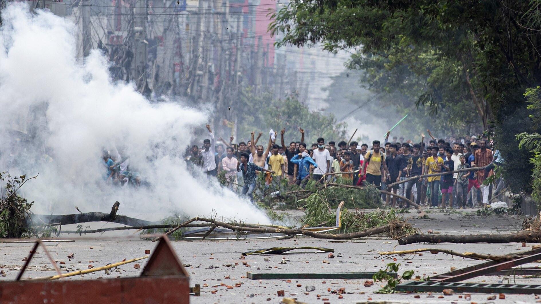 Bangladesh army out in force as police fire on demonstrators