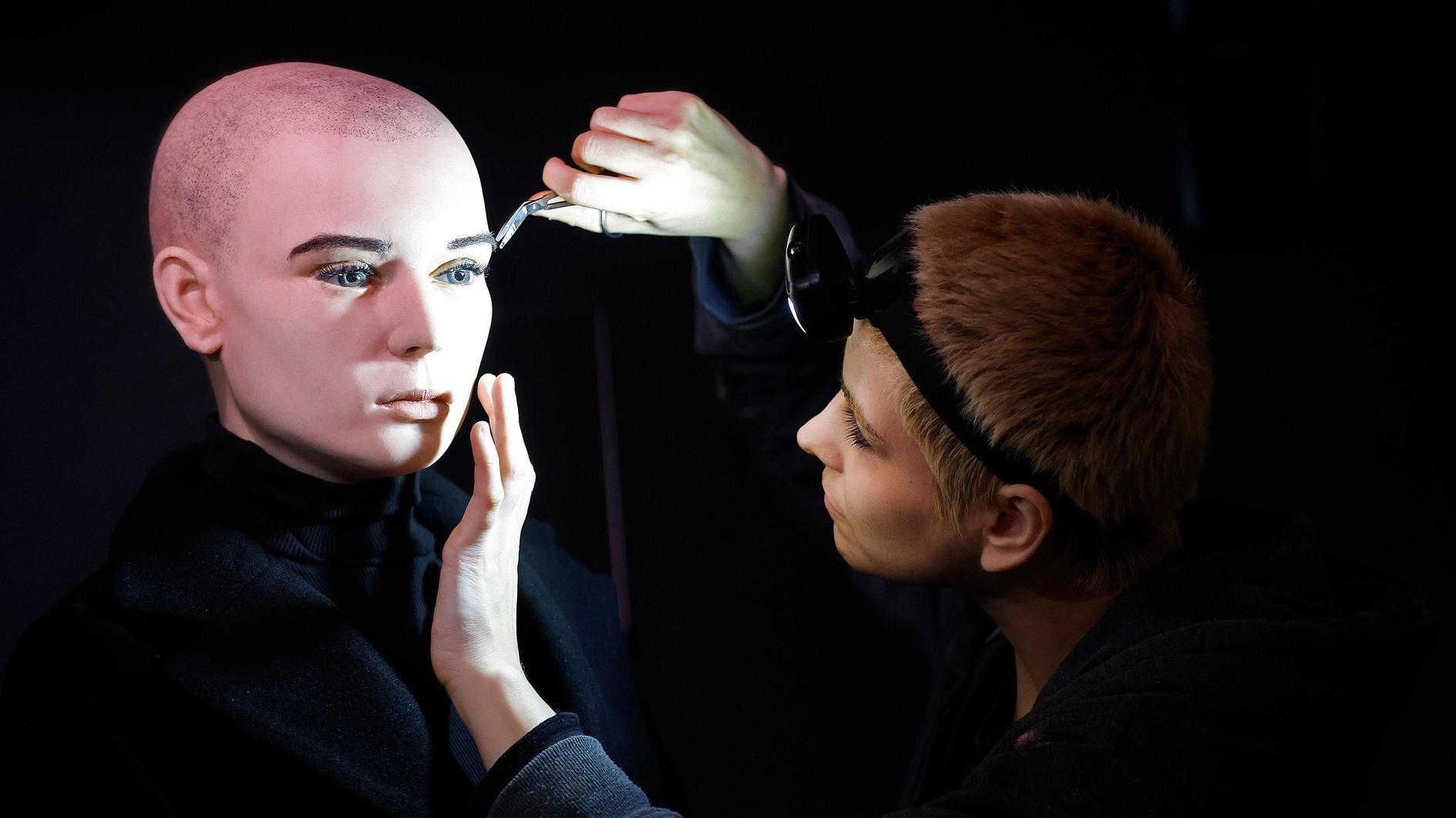 Museum pulls wax figure of Sinead OConnor after complaints