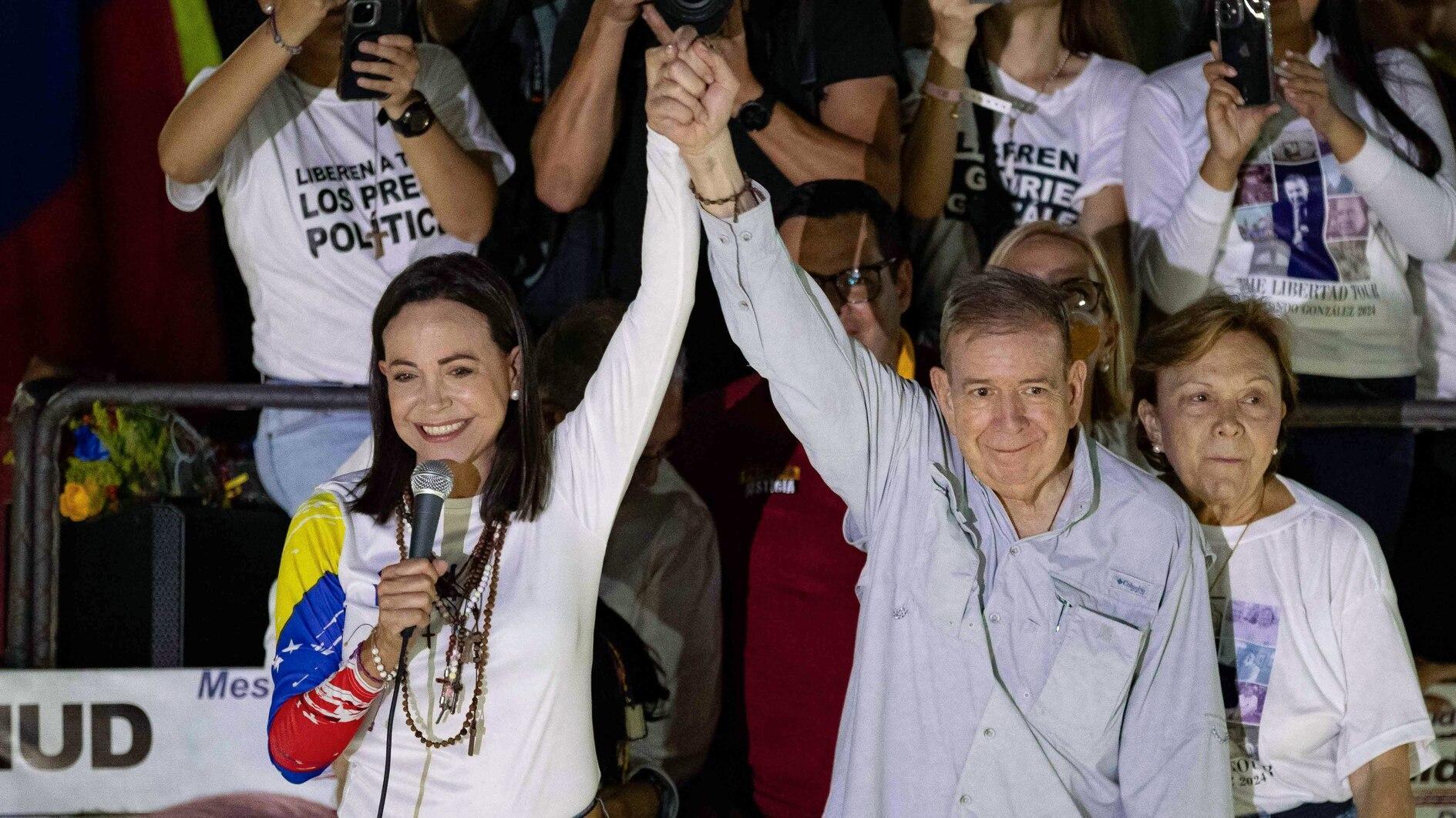 Opposition calls Venezuelans to mobilize as Maduro asserts victory