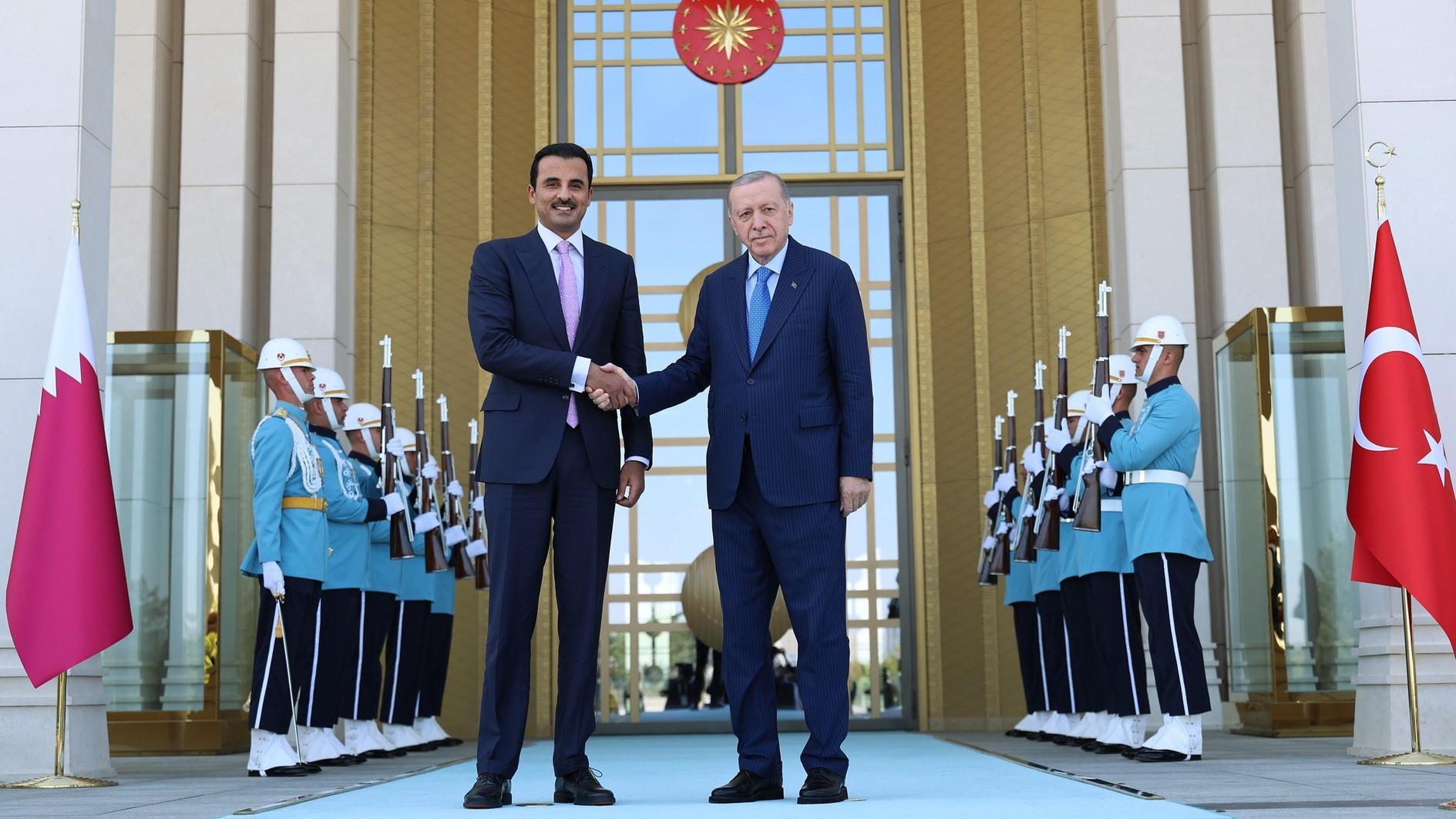 Erdoğan, Qatar’s emir discuss regional escalation