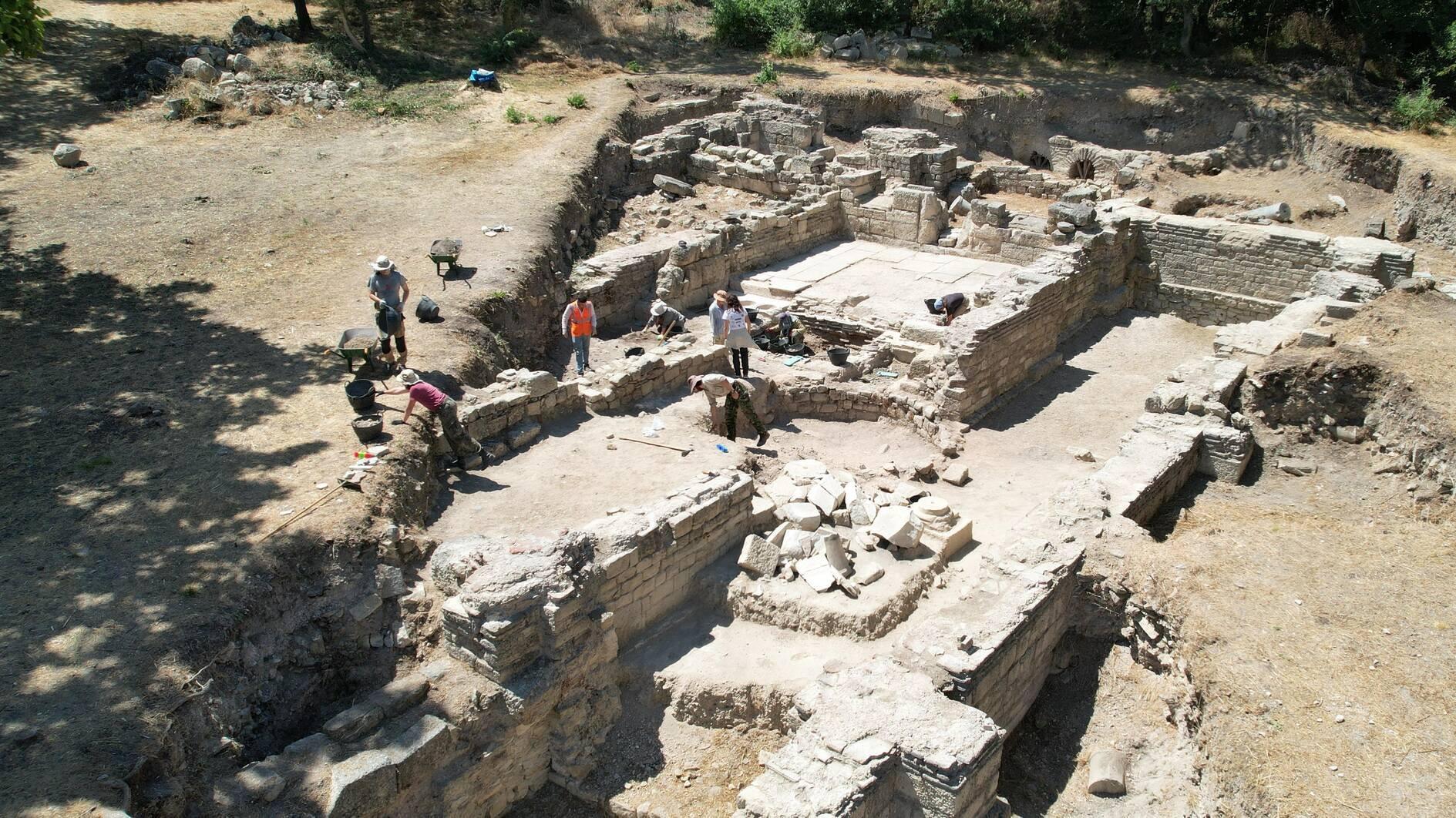 Excavations resume at Istanbul’s Bathonea ancient city