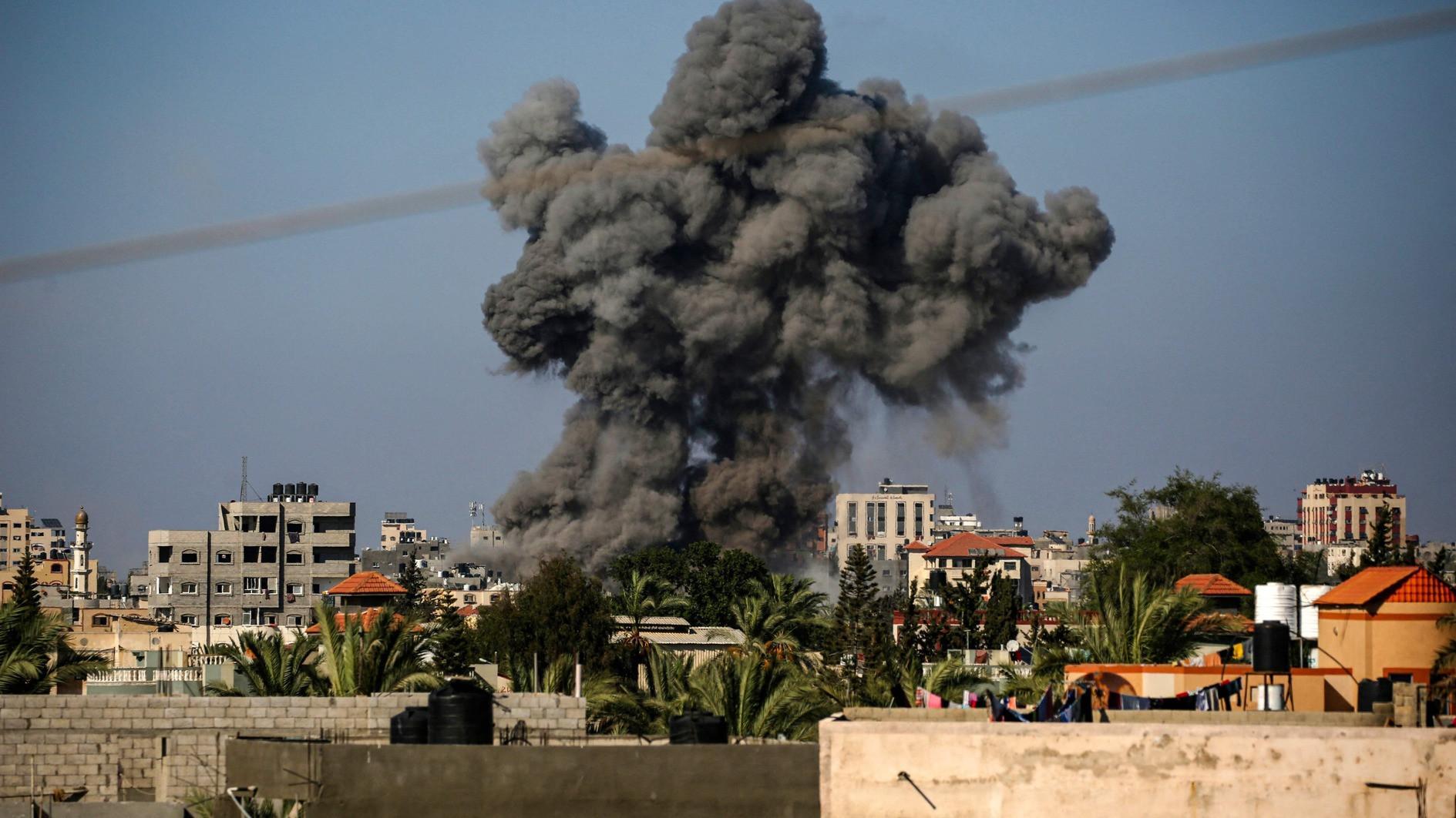 Hamas demands Biden truce plan implemented as Gazans flee Israeli advance