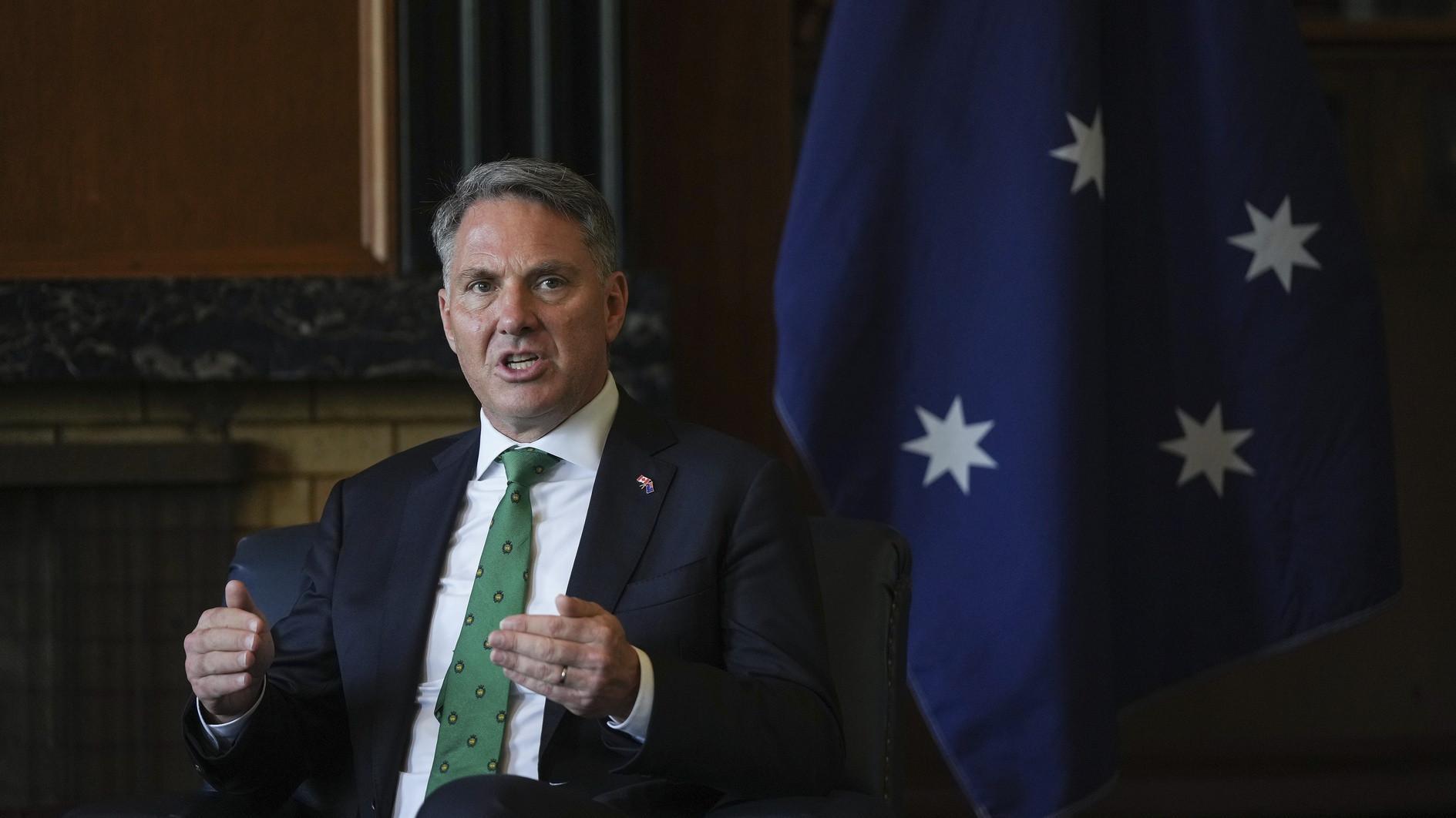 Australia, US, UK sign nuclear transfer deal for subs