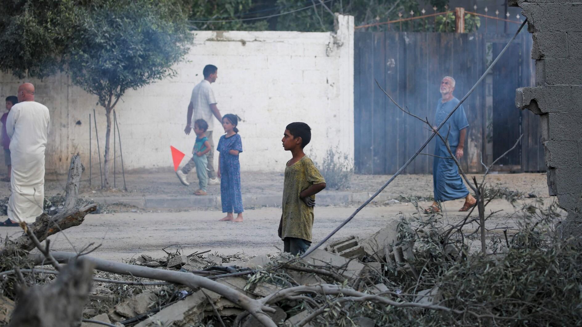 Calls for Gaza truce grow, Hamas urges Biden plan implementation