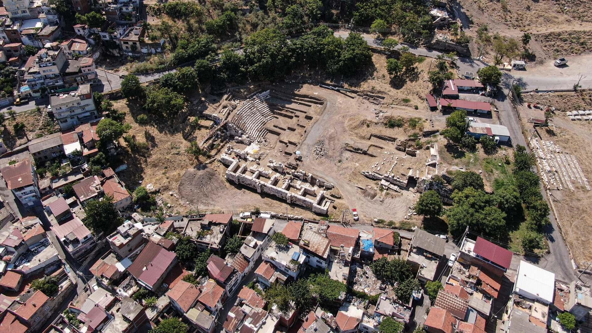 Smyrna Theater to become second Ephesus of İzmir