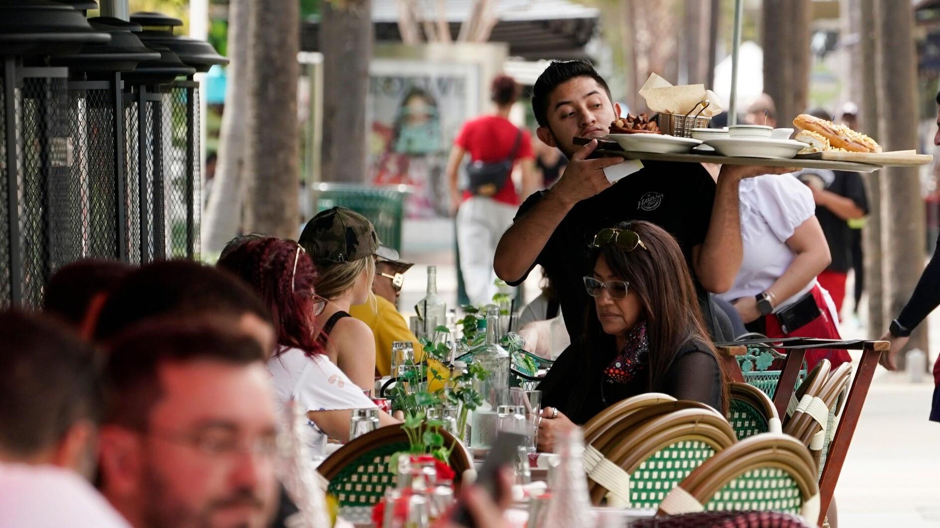 Taxes on tips: A very American issue for a tight election