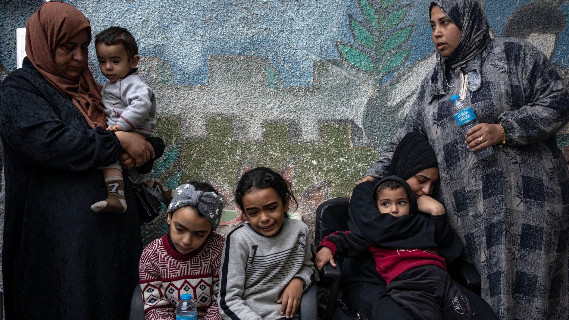 Toll tops 40,000 as Gaza struggles to keep track of deaths