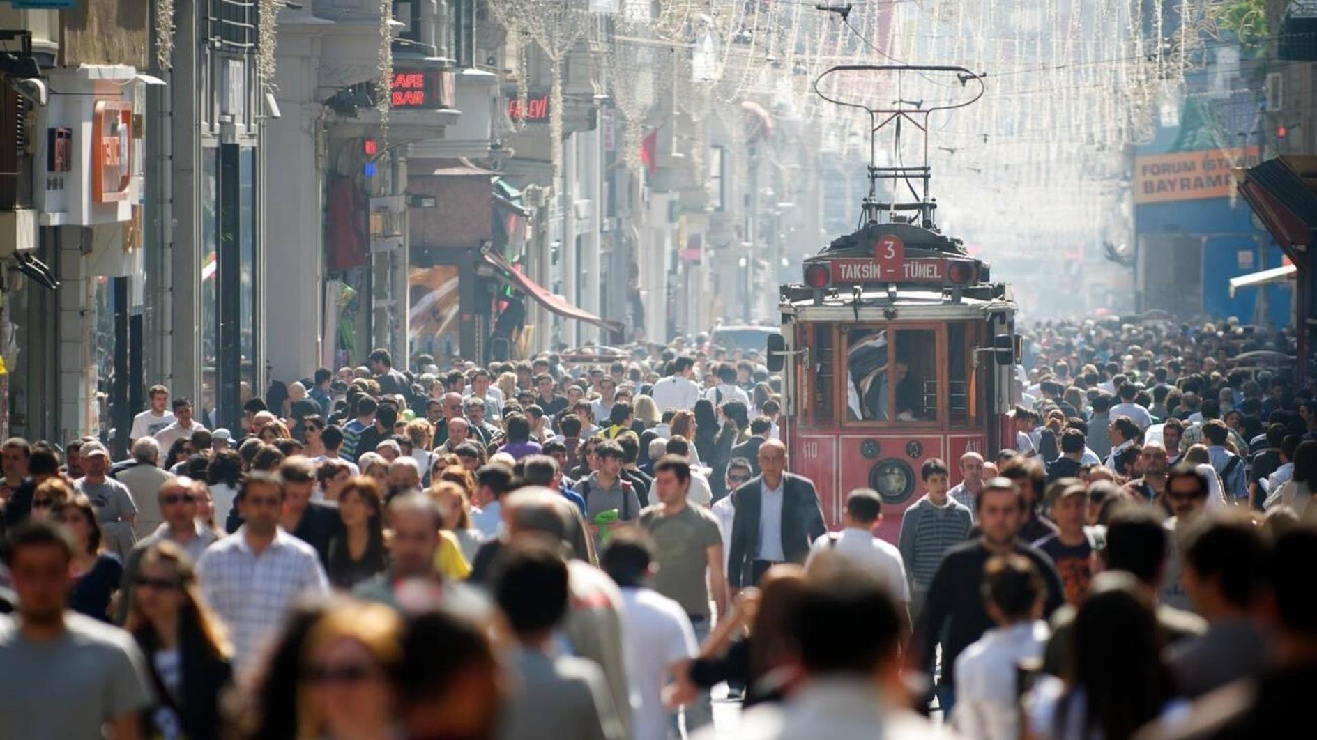 Istanbul leads Türkiye in internal migration outflow, report shows