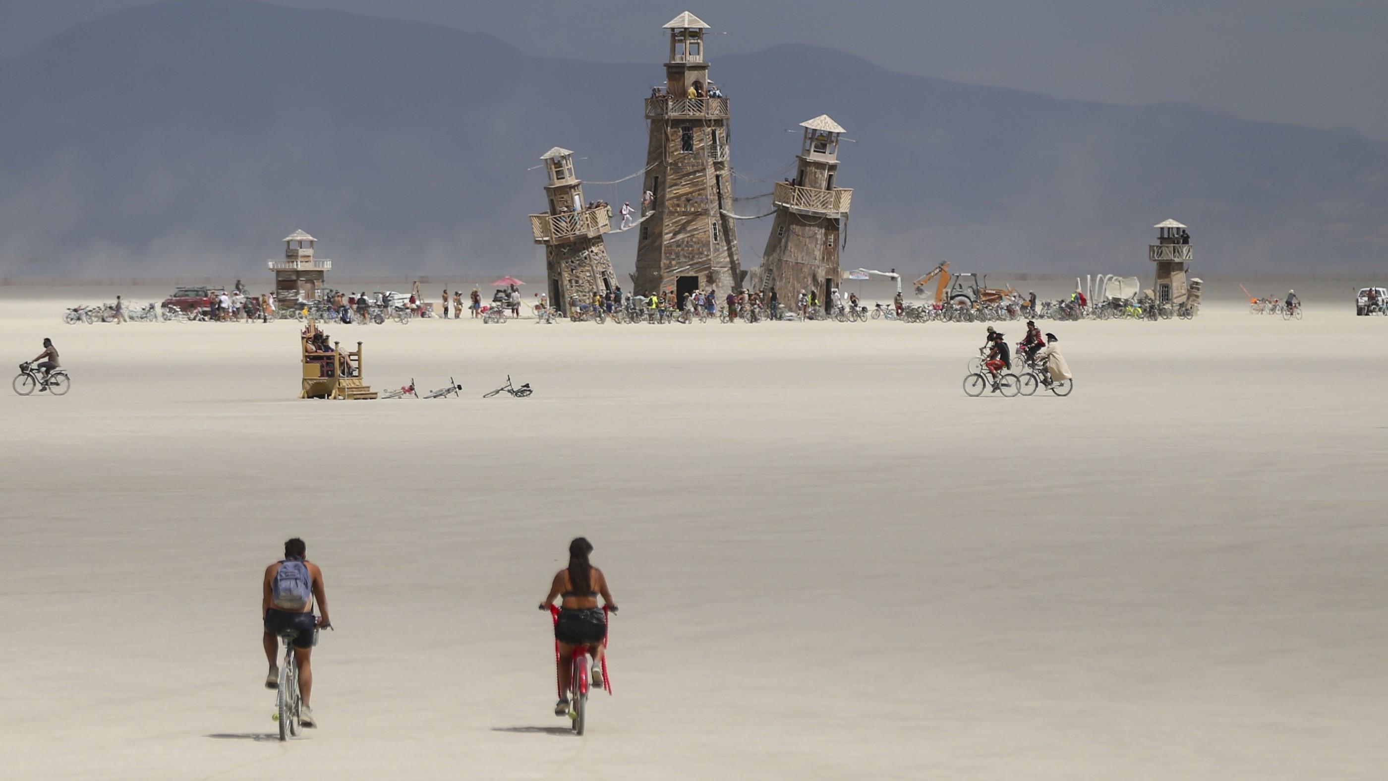 Woman dies on 1st day of Burning Man festival