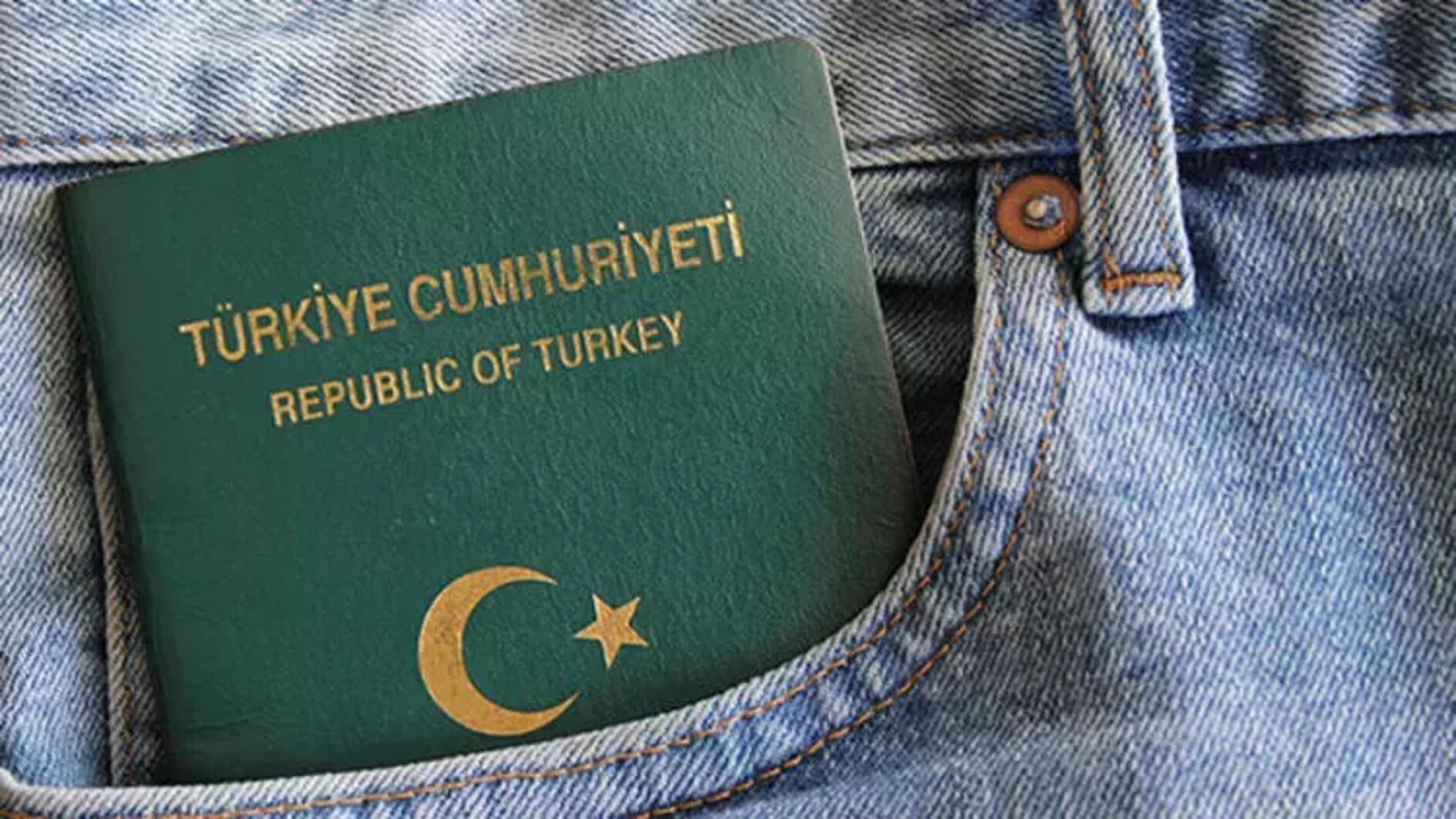 Turkish minister denies claims of visa-free special passport expansion