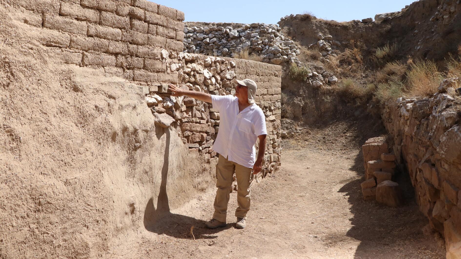 Fires millennia ago fortify Hittite mudbrick structures
