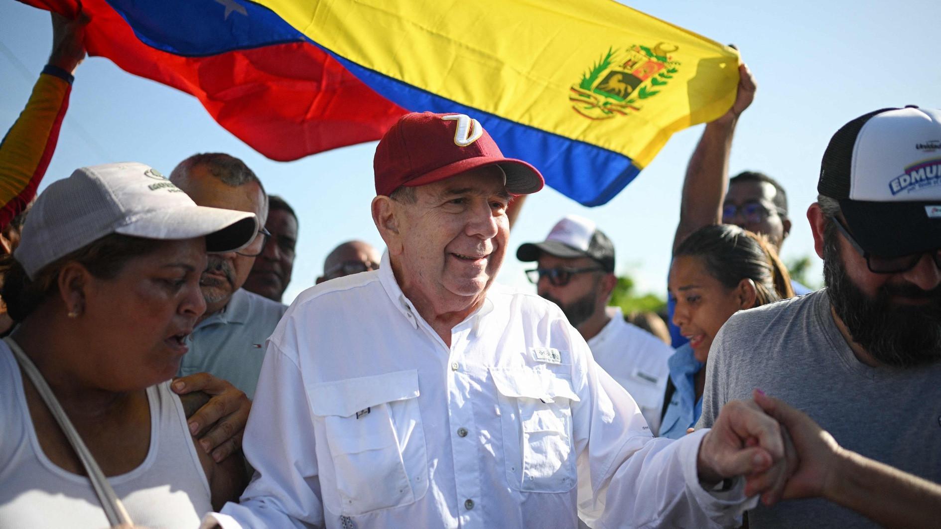 Venezuela says presidential opposition candidate leaves country
