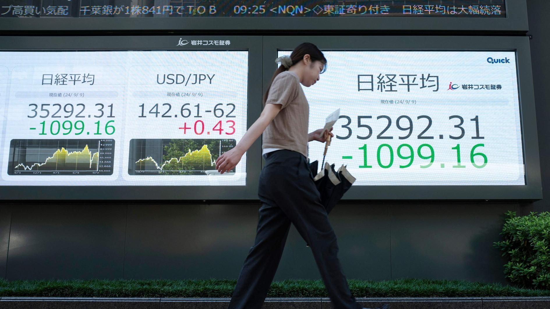 Japan’s economy growing, but political uncertainty poses risk