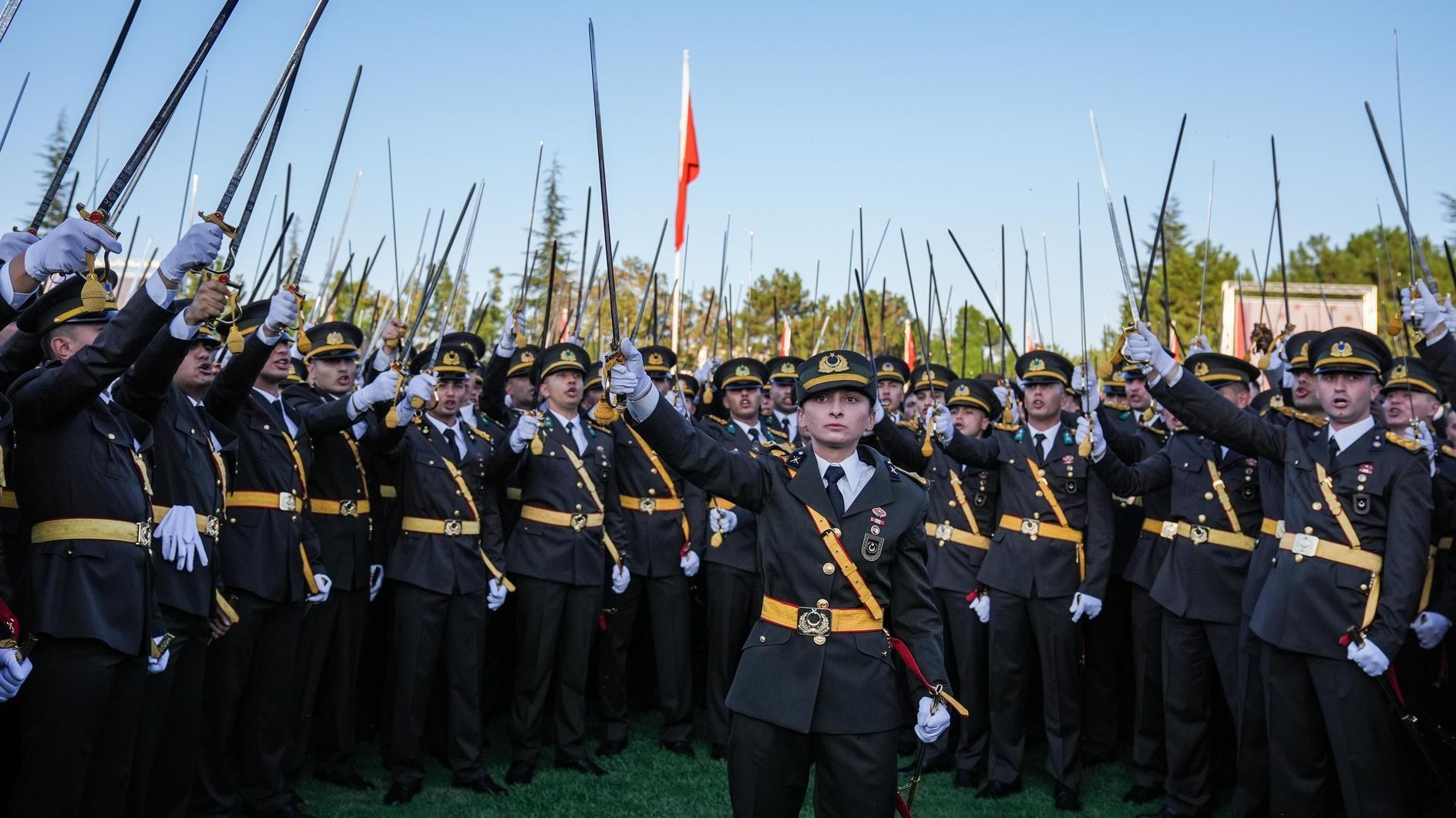 CHP leader criticizes probe into oath by cadets