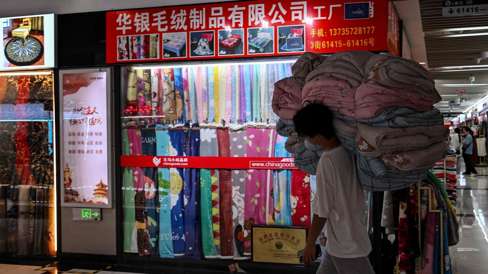 China youth unemployment hits 19 pct, highest this year