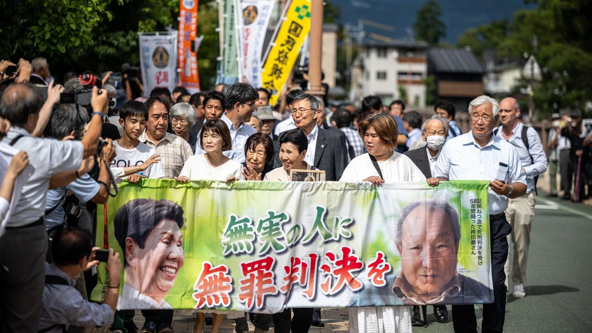 Japanese court acquits longest-serving death row prisoner