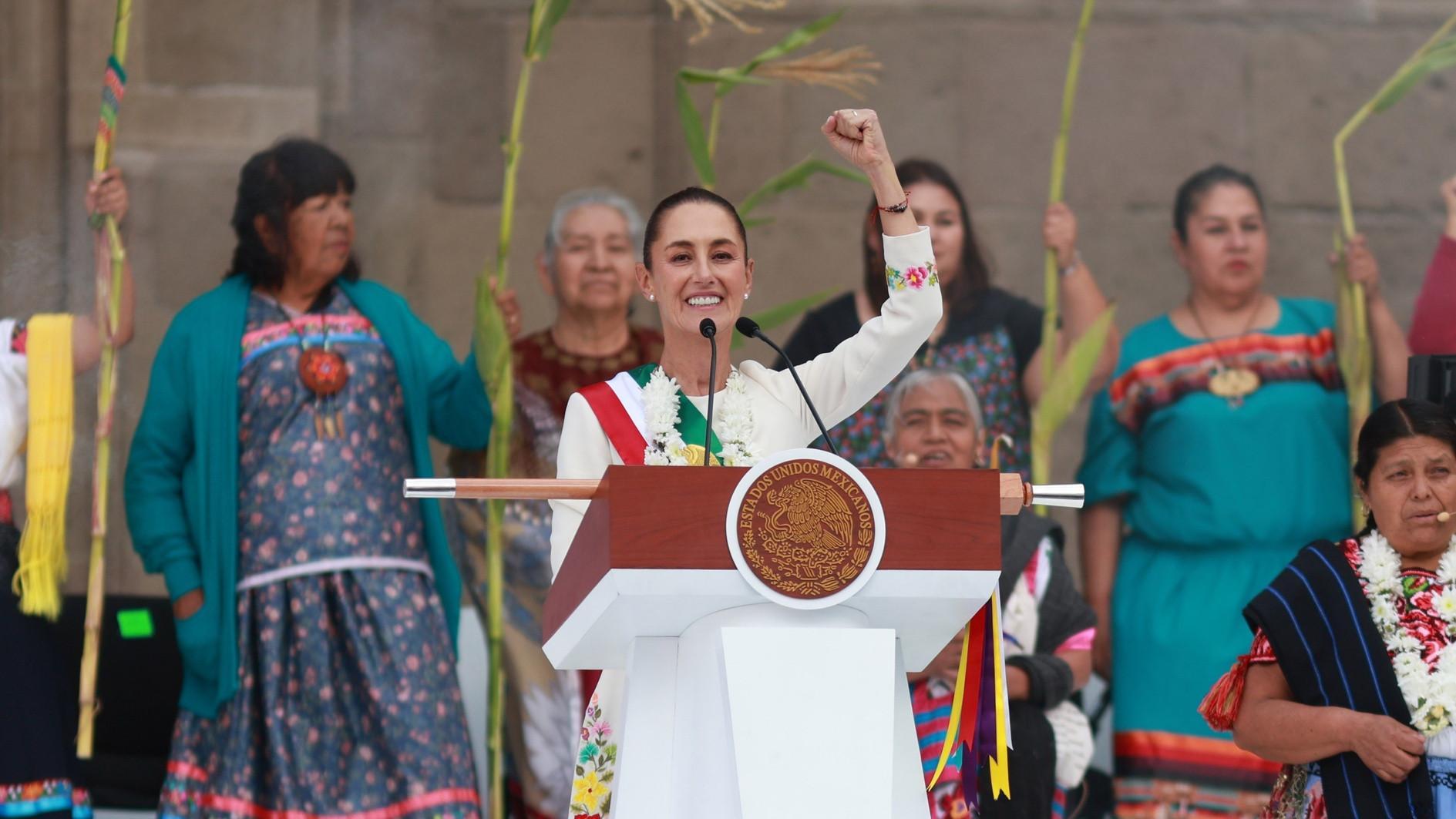 Mexicos new president tells investors their money is safe