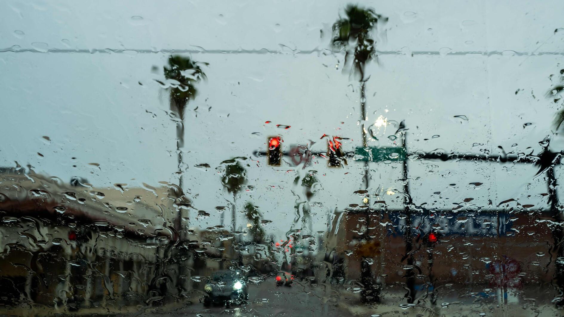 Biden begs Florida residents to flee hurricane