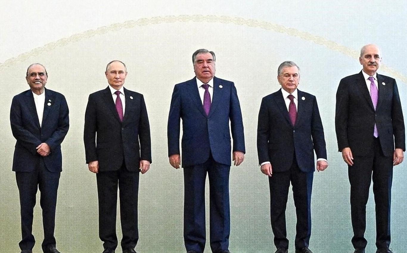 Parliament speaker holds talks with world leaders