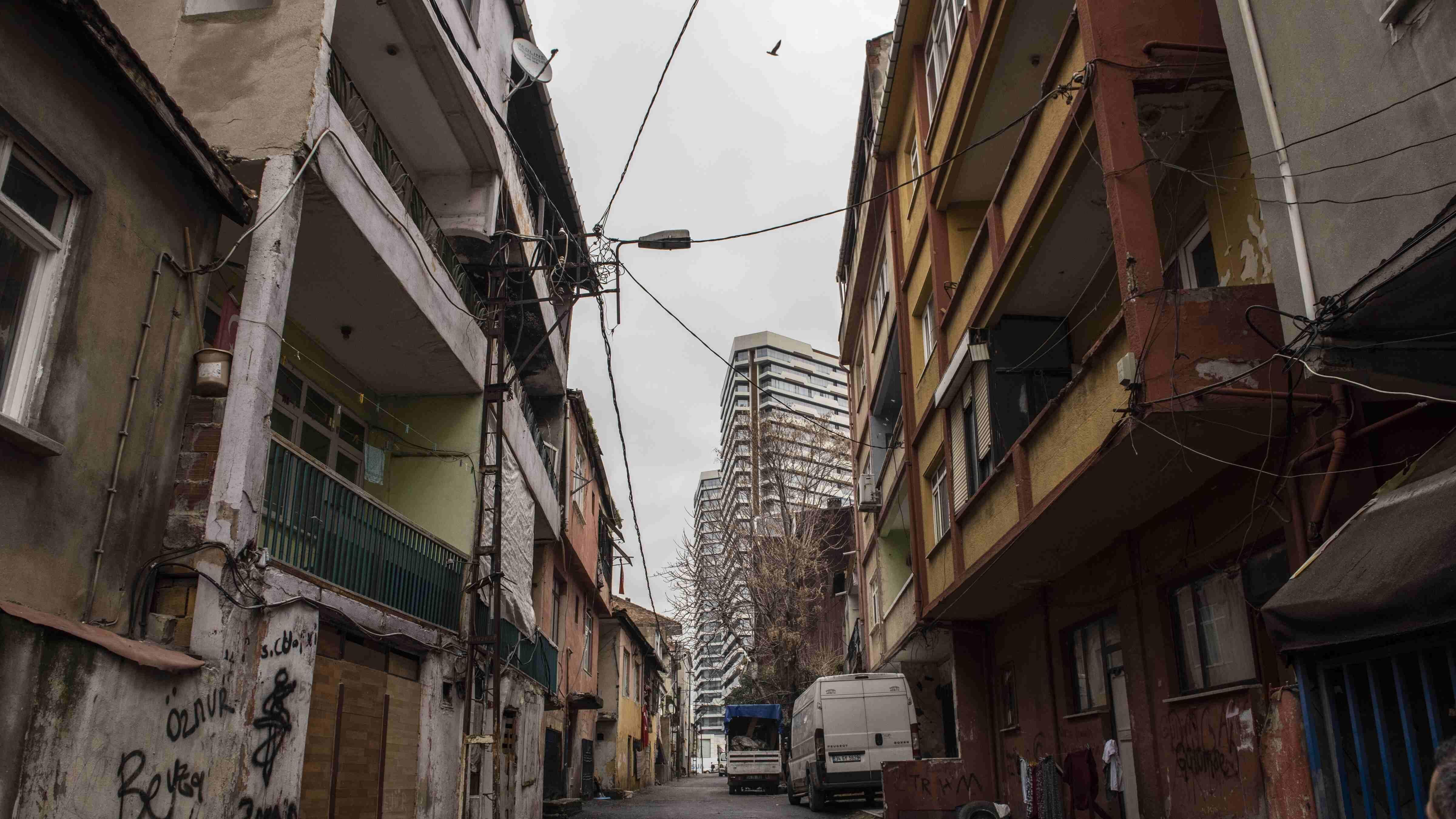 Crumbling homes offered for sky-high rents in Istanbul
