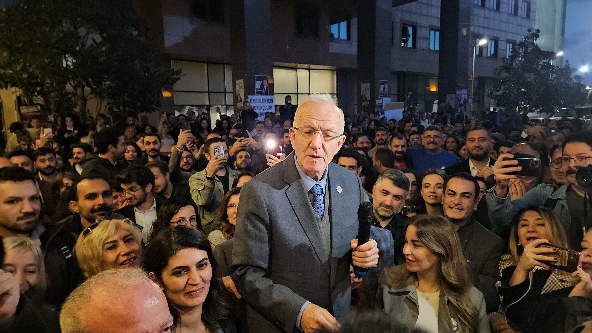 Academic Kaboğlu becomes new head of Istanbul Bar Association