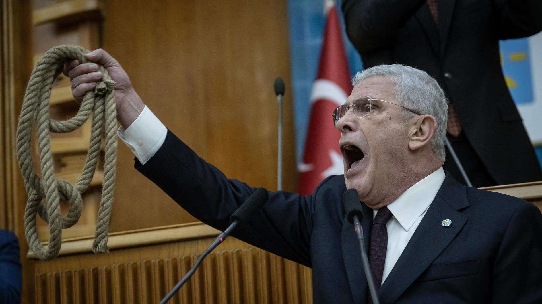 İYİ Party leader slams Bahçeli over Öcalan remarks