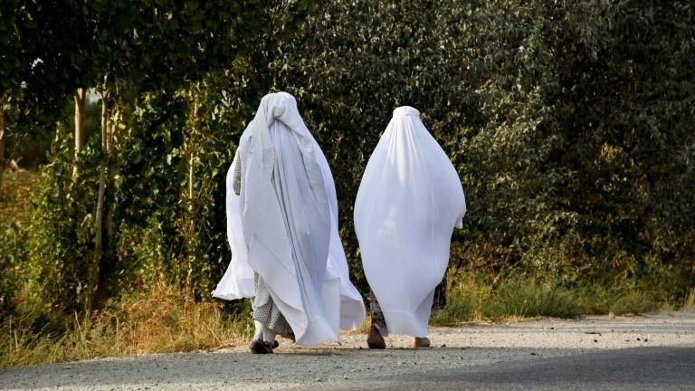 Paris show spotlights Afghan women who lost hope