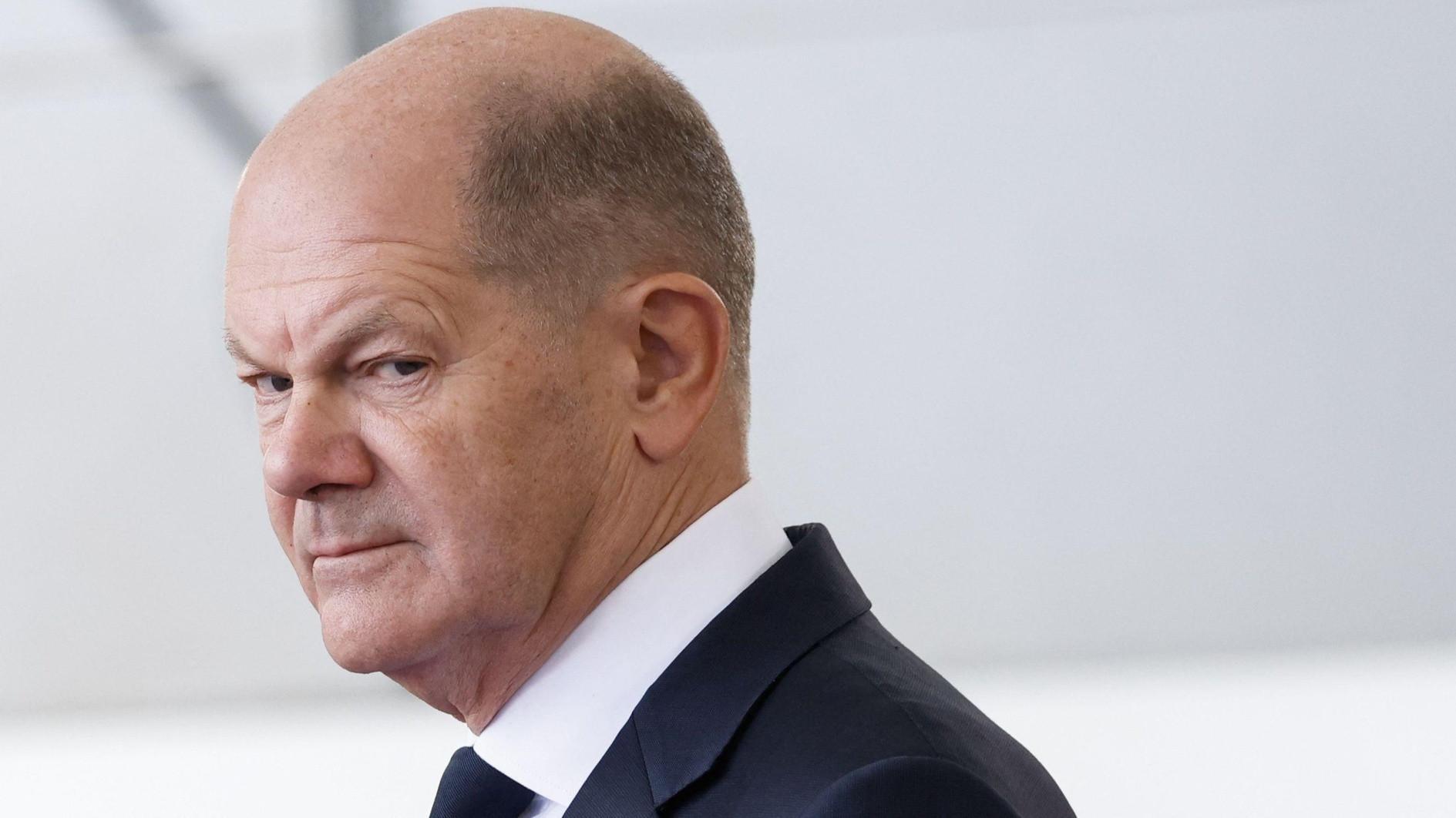 Scholz seeks to save German govt as crisis talks near crunch point
