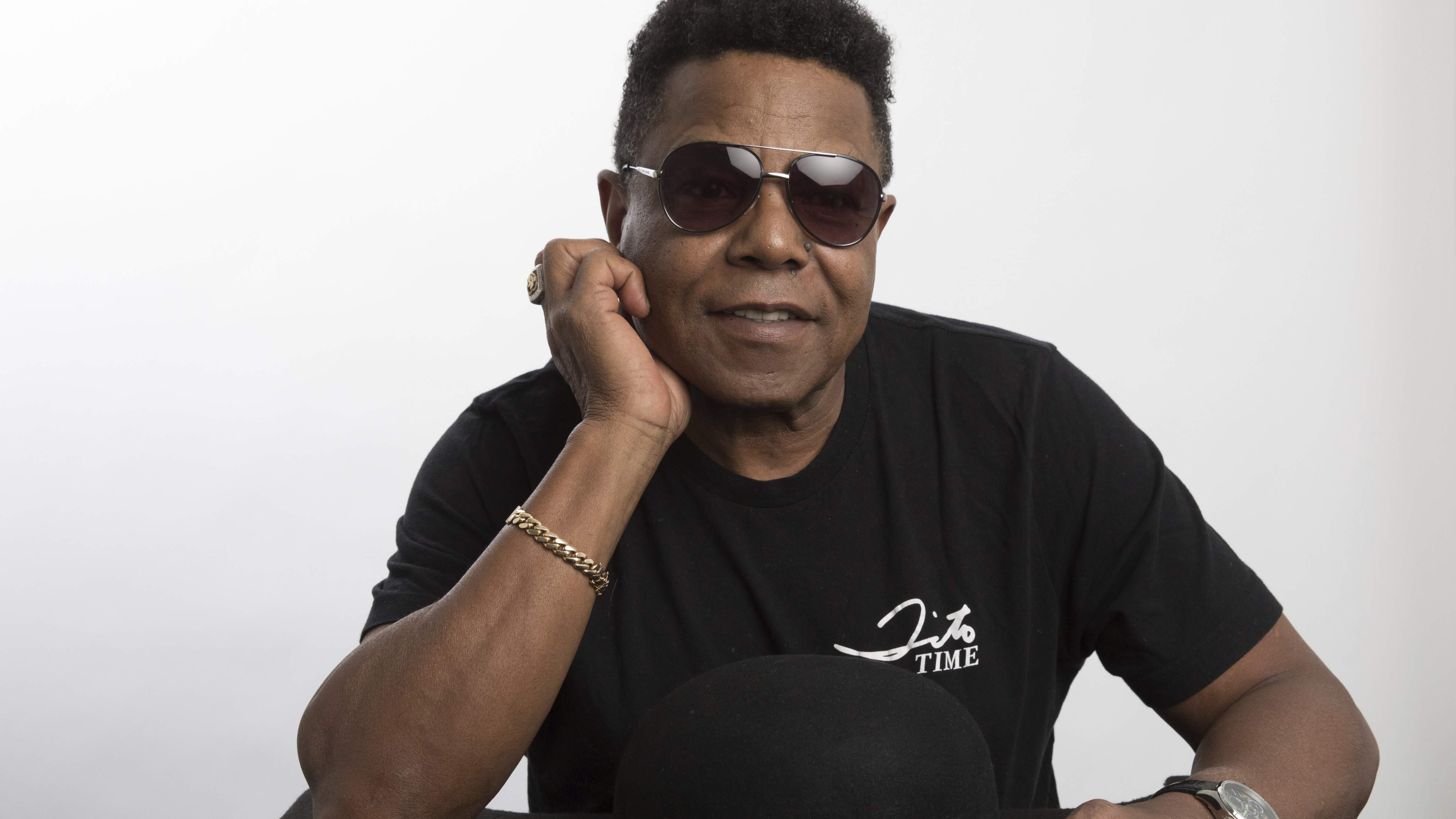 Tito Jacksons funeral held at cemetery