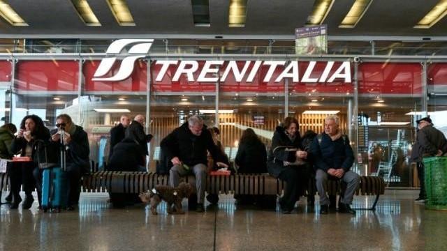 In Italy, train leaves early to make sure it arrives on time