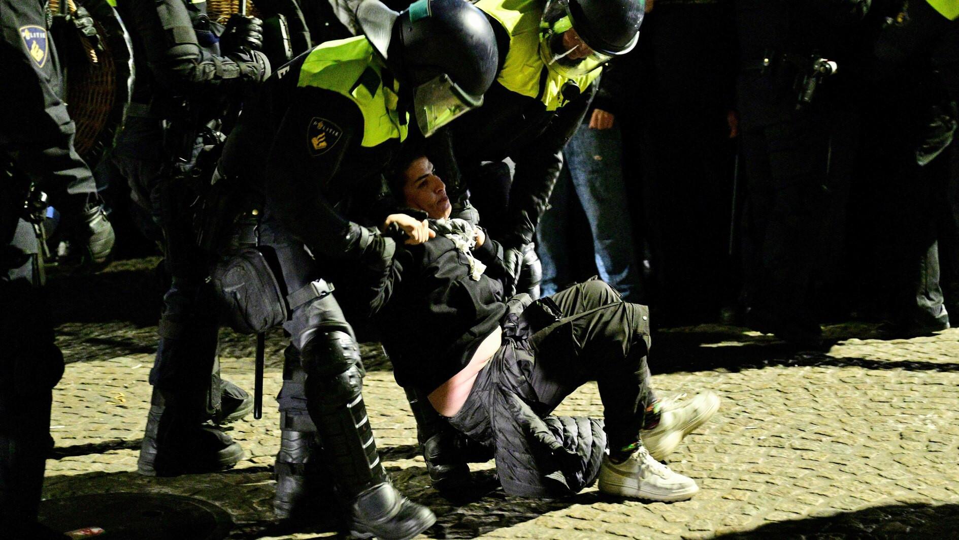 Police violence probed after Amsterdam pro-Palestinian protest