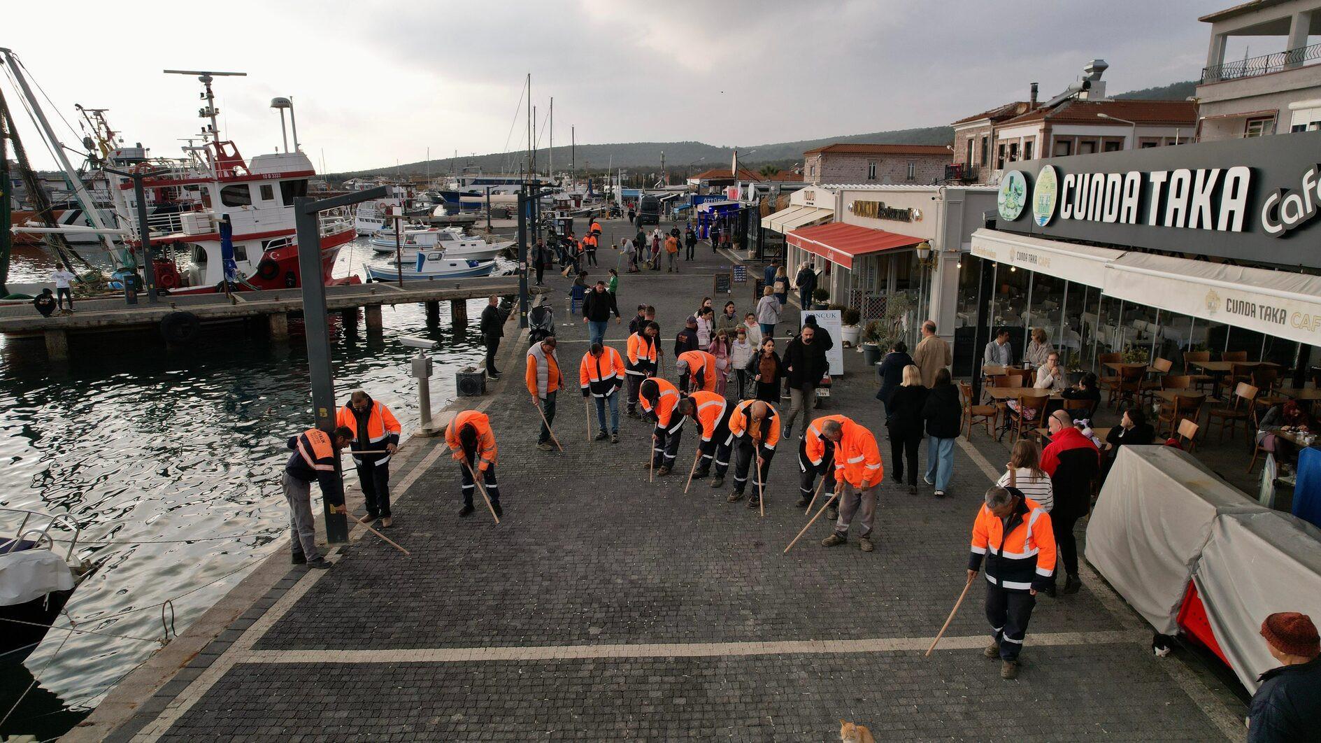 Ayvalık takes firm stance against littering, cigarette butts