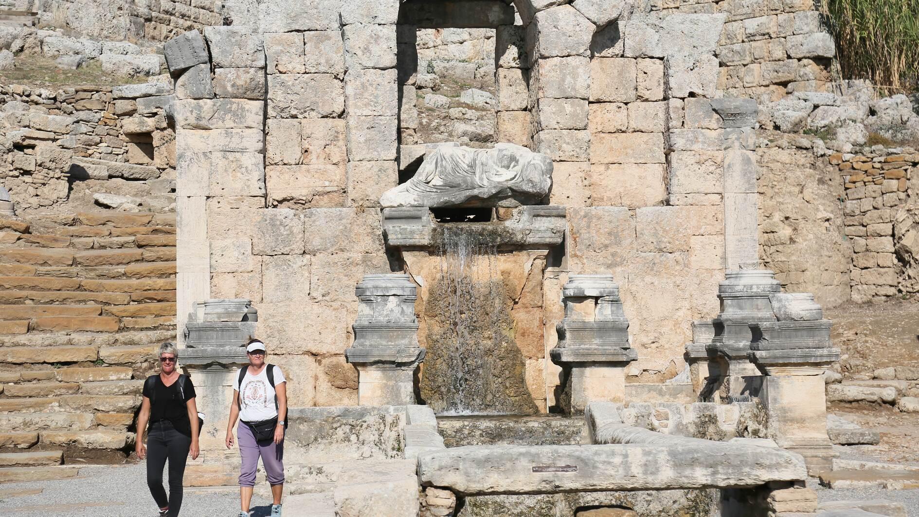 Kestros Fountain in Perge starts flowing after 1,800 years